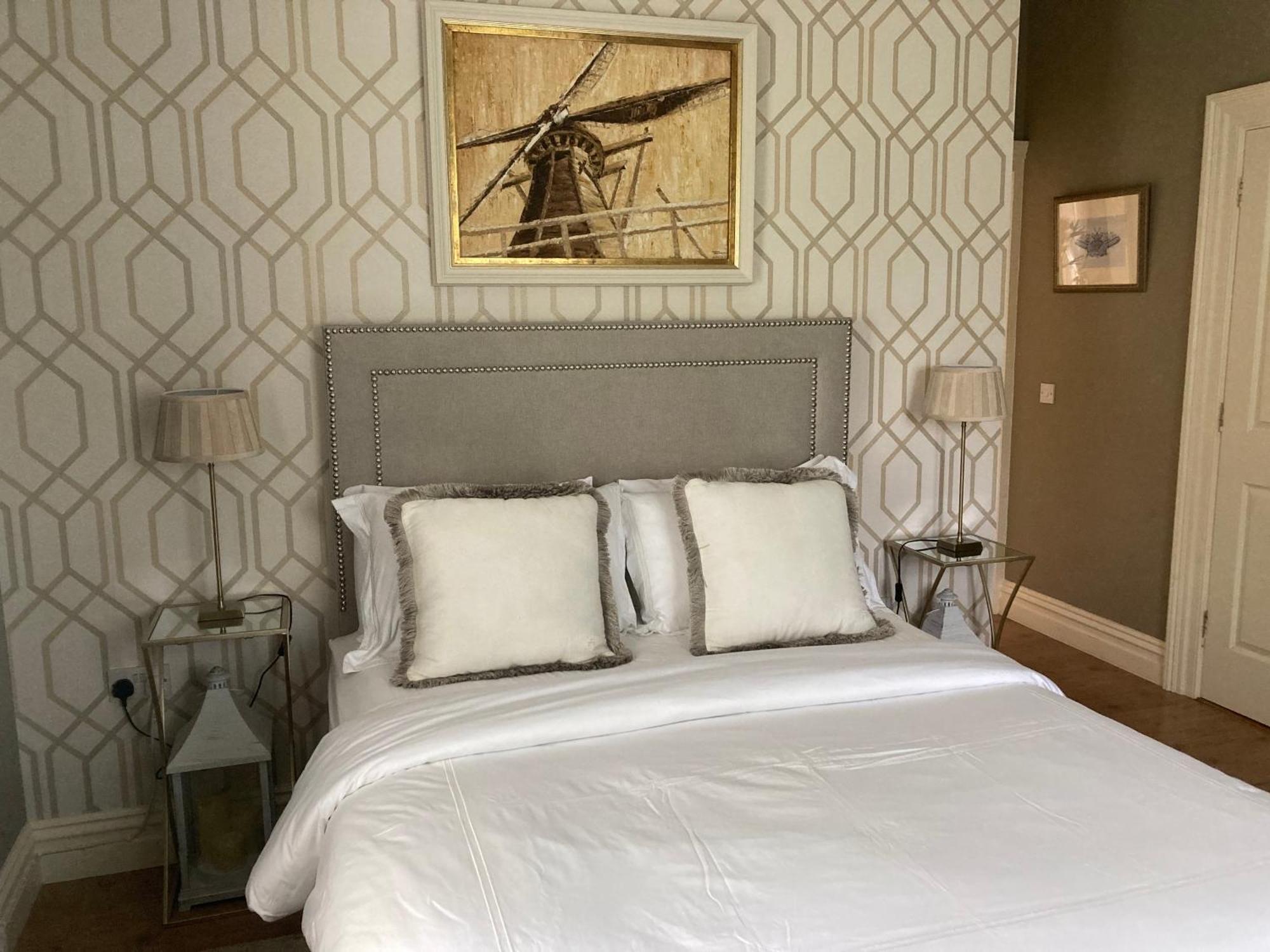Ballybur Lodge Cuffesgrange ภายนอก รูปภาพ